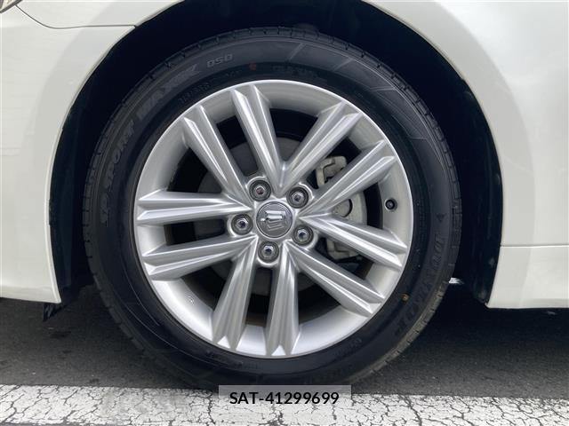 Toyota CROWN 2013 8937627-42