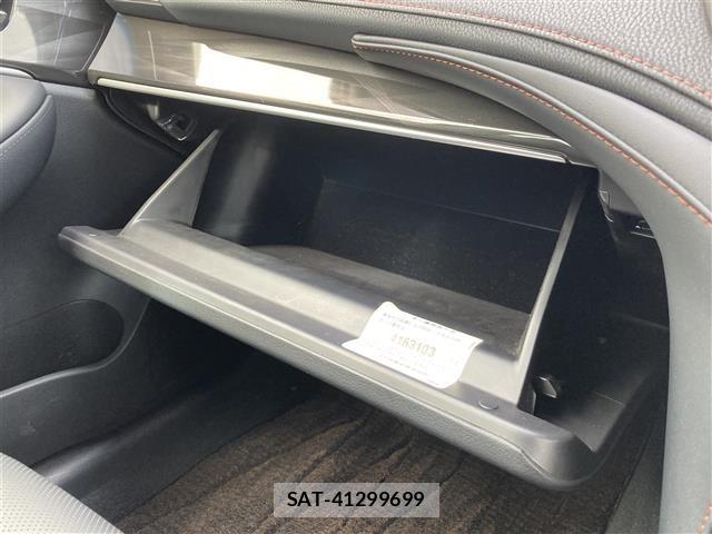 Toyota CROWN 2013 8937627-6