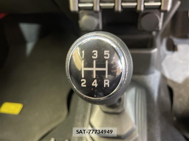 Suzuki JIMNY 2023 8748697-15