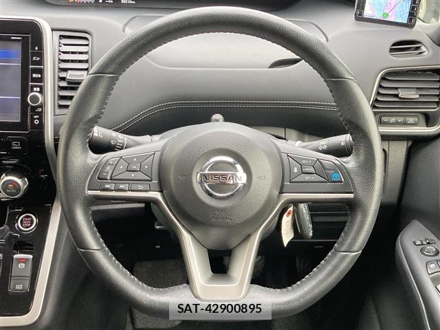 Nissan SERENA 2016 8926774-3