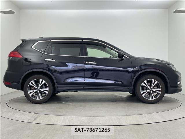 Nissan X-TRAIL 2017 8929366-22