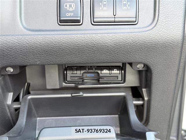 Nissan SERENA 2018 8926775-21
