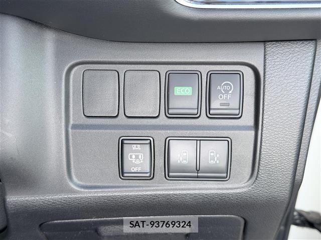 Nissan SERENA 2018 8926775-5