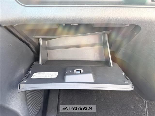 Nissan SERENA 2018 8926775-6