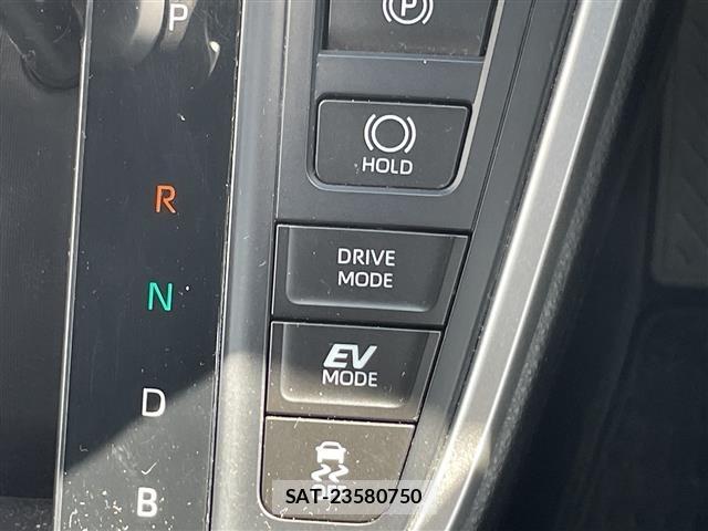 Toyota NOAH 2023 8683538-9
