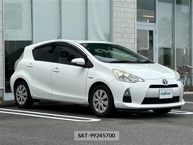 Toyota AQUA 2013 8705662-10