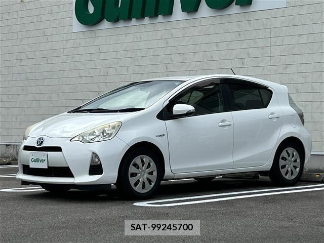 Toyota AQUA 2013 8705662-4