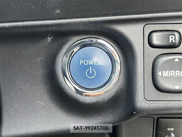 Toyota AQUA 2013 8705662-5
