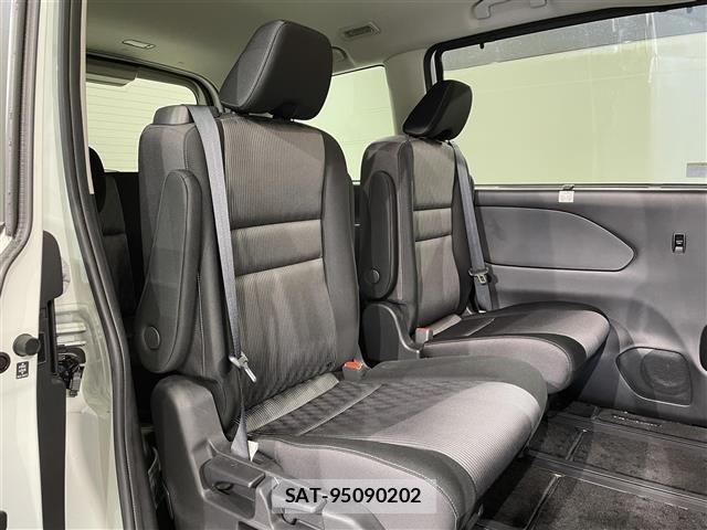 Nissan SERENA 2021 8926809-10