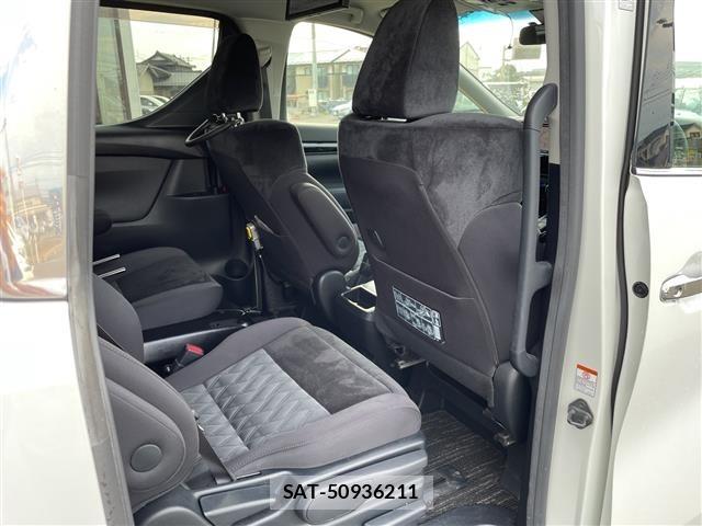 Toyota VELLFIRE 2018 8692797-9
