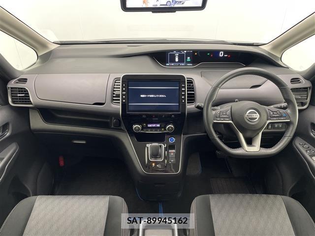 Nissan SERENA 2022 8926810-14