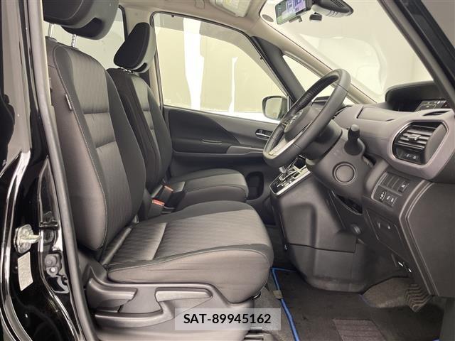 Nissan SERENA 2022 8926810-20