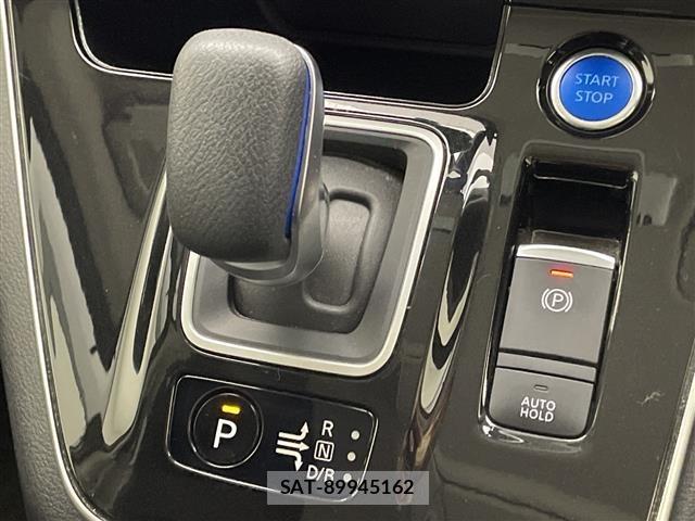 Nissan SERENA 2022 8926810-21