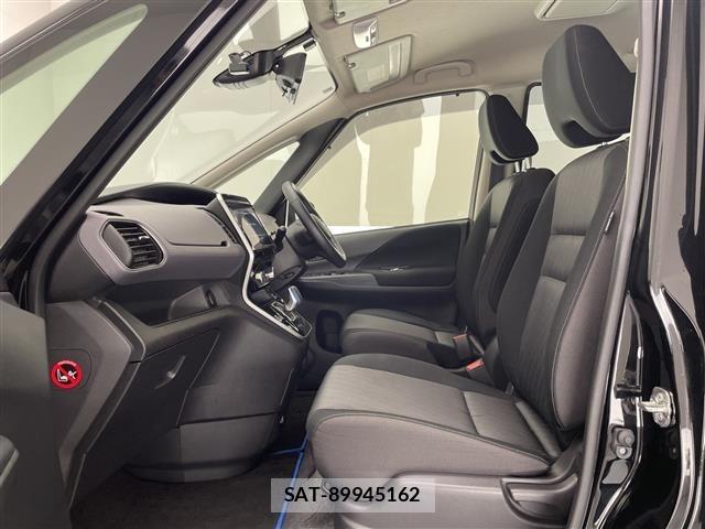 Nissan SERENA 2022 8926810-22