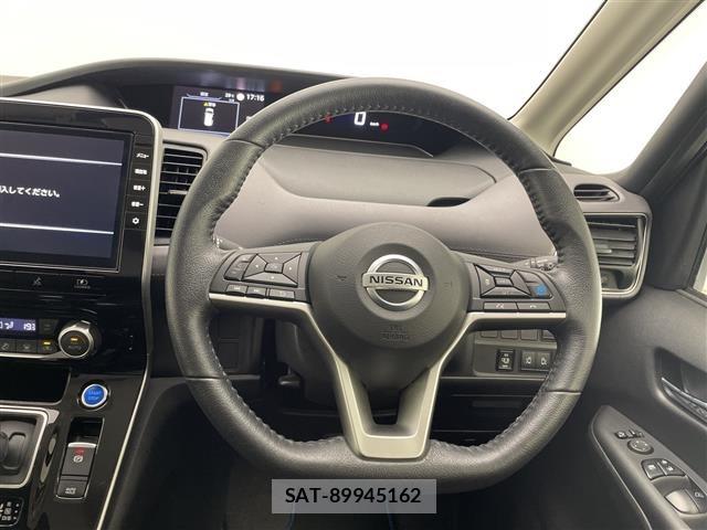 Nissan SERENA 2022 8926810-8