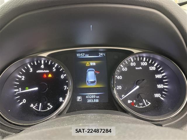 Nissan X-TRAIL 2015 8929389-17