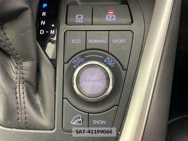 Toyota RAV4 2022 8709351-12