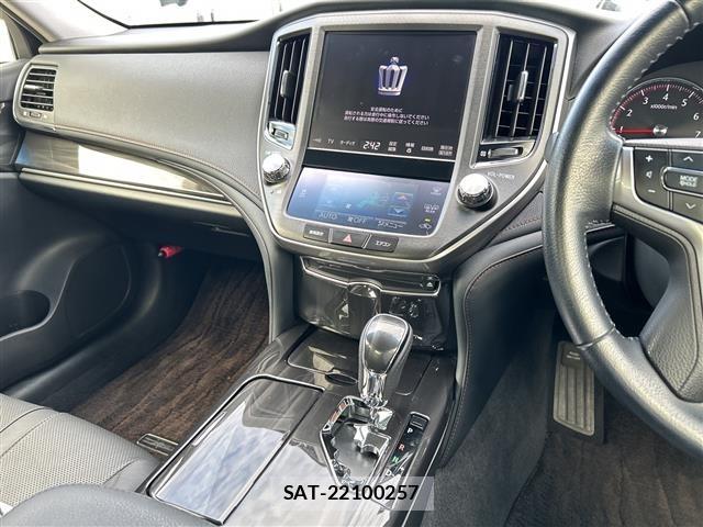Toyota CROWN 2013 8937632-16