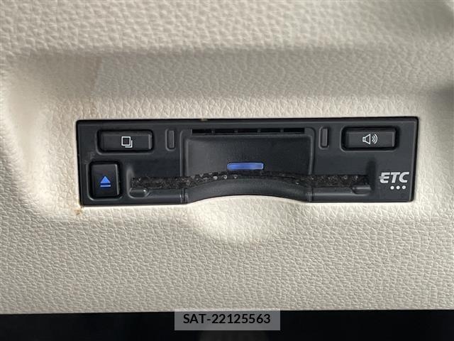 Toyota SIENTA 2022 8671530-18