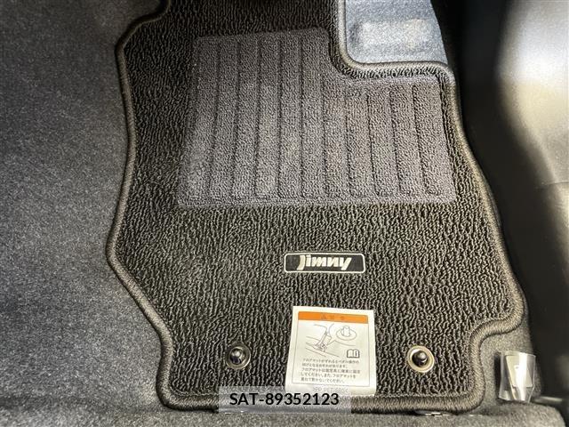 Suzuki JIMNY 2023 8932804-11