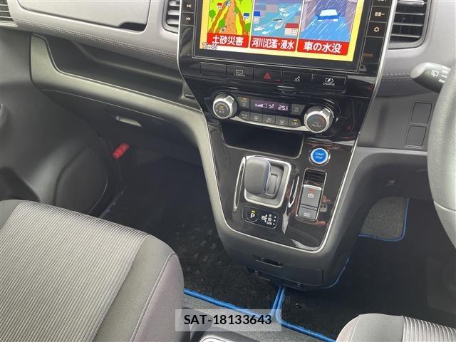 Nissan SERENA 2021 8926824-1