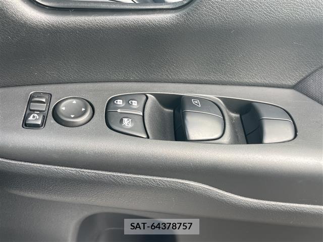 Nissan SERENA 2018 8926827-2