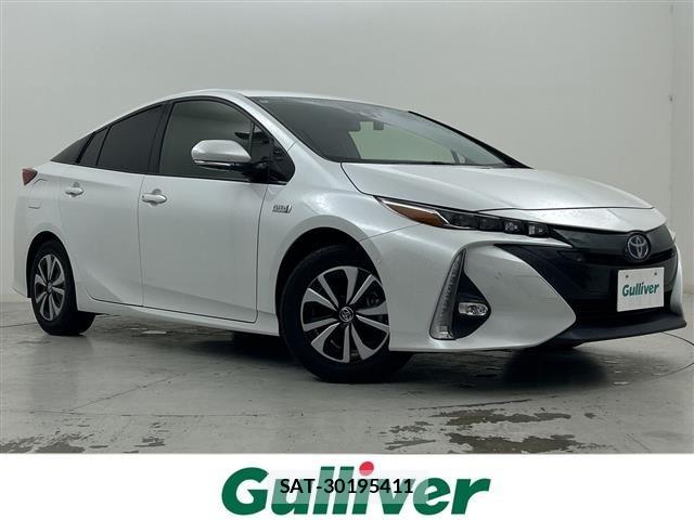 Toyota PRIUS PHV 2022 8915759-0