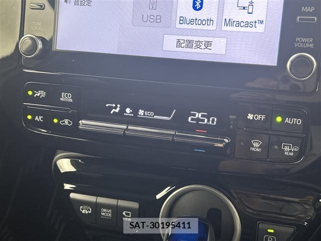 Toyota PRIUS PHV 2022 8915759-7