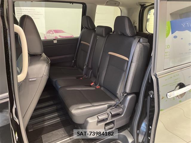 Nissan SERENA 2023 8926838-10
