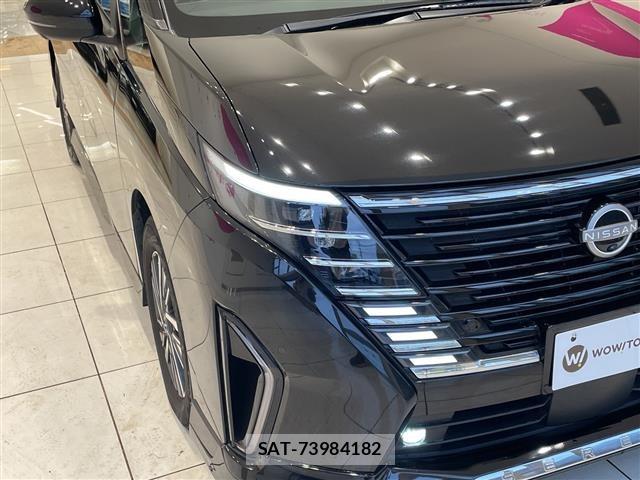 Nissan SERENA 2023 8926838-12