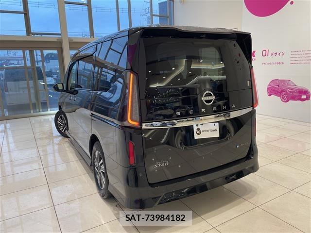 Nissan SERENA 2023 8926838-13
