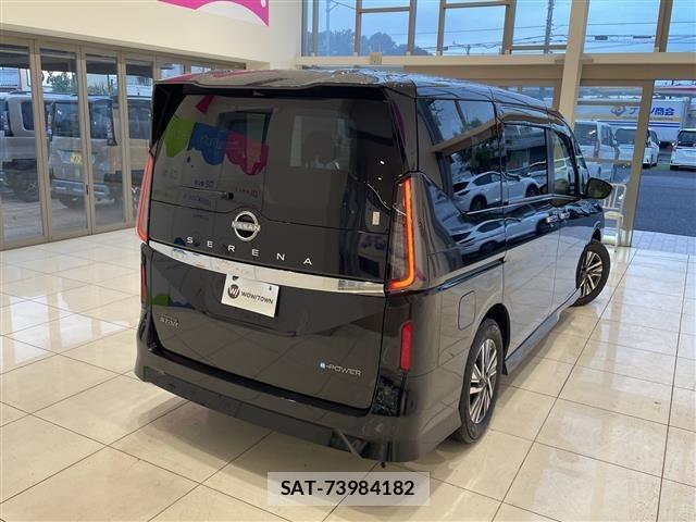 Nissan SERENA 2023 8926838-2