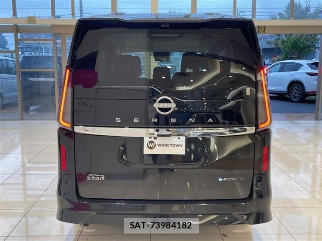 Nissan SERENA 2023 8926838-4