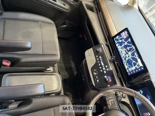 Nissan SERENA 2023 8926838-5