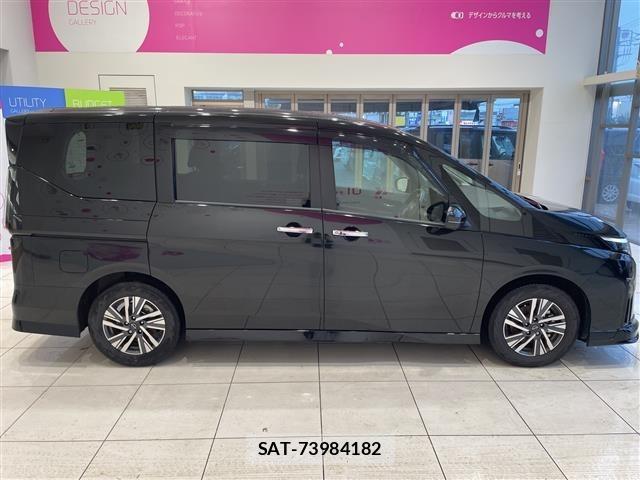 Nissan SERENA 2023 8926838-6