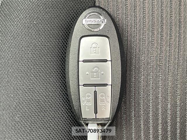 Nissan SERENA 2017 8926839-11
