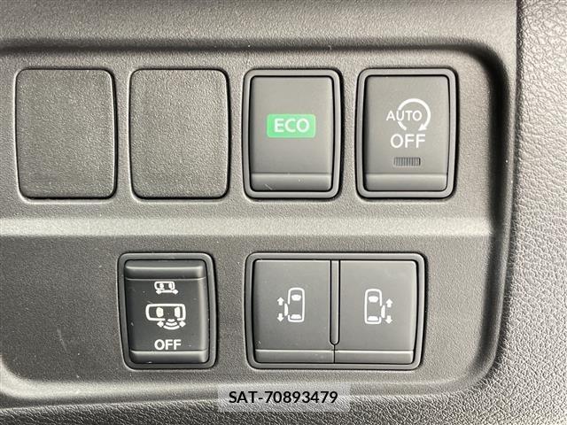 Nissan SERENA 2017 8926839-2