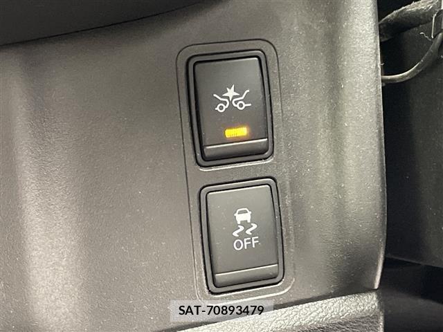 Nissan SERENA 2017 8926839-23