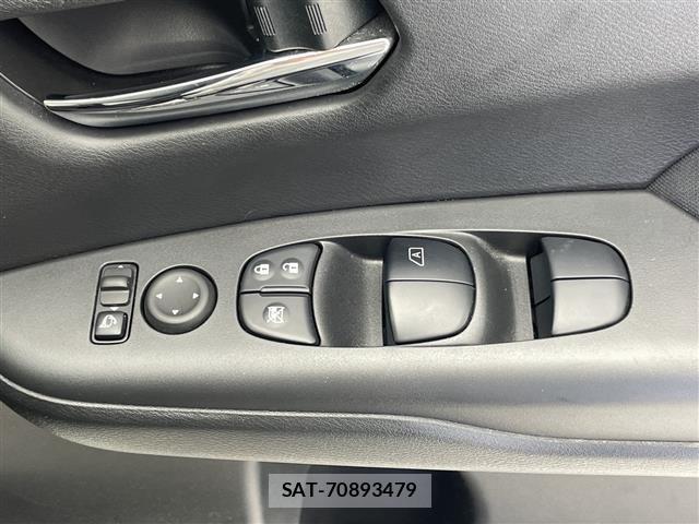 Nissan SERENA 2017 8926839-4