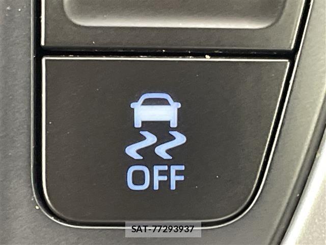 Toyota NOAH 2023 8683539-19
