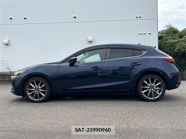 Mazda AXELA 2019 8911730-17