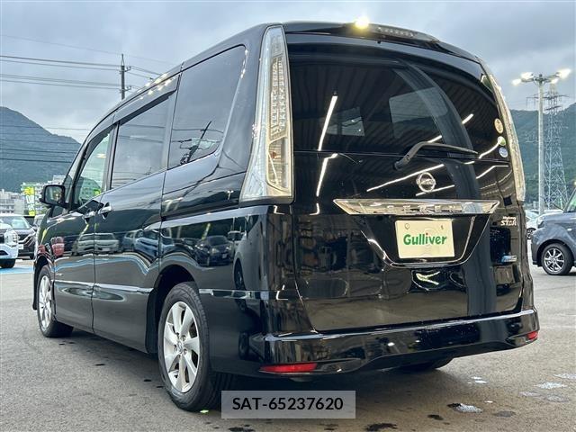 Nissan SERENA 2013 8926845-3