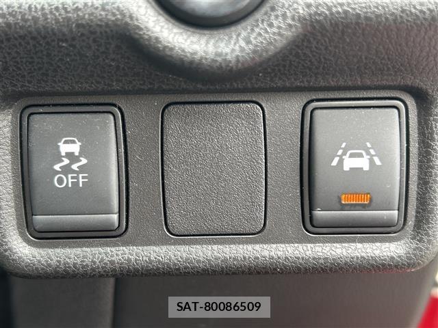 Nissan NOTE 2017 8912504-1