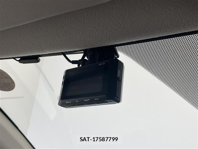 Toyota SIENTA 2015 8671568-8