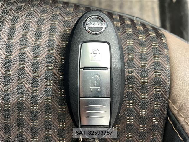 Nissan NOTE 2017 8912505-19