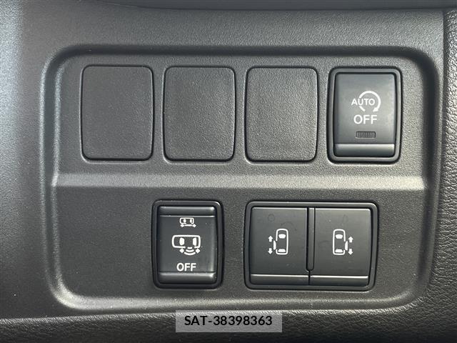 Nissan SERENA 2019 8671837-10