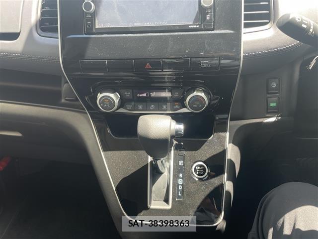 Nissan SERENA 2019 8671837-8
