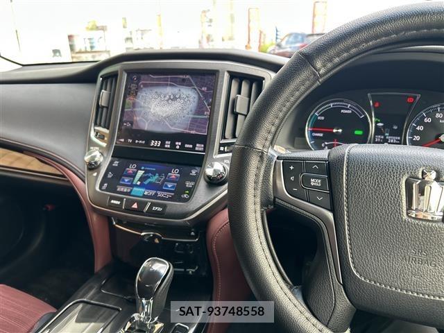 Toyota CROWN 2013 8680540-9