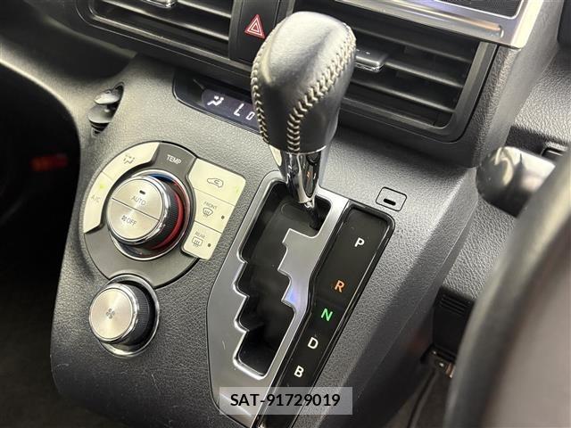 Toyota SIENTA 2015 8671578-7