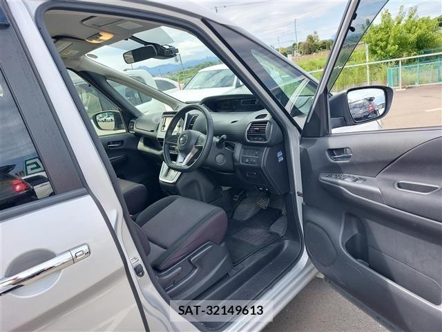 Nissan SERENA 2018 8671847-1